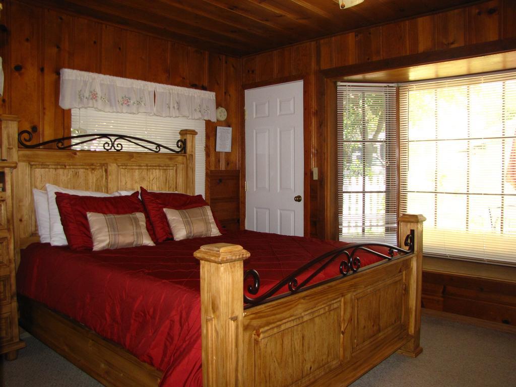 Lake Place Resort Glenhaven Room photo
