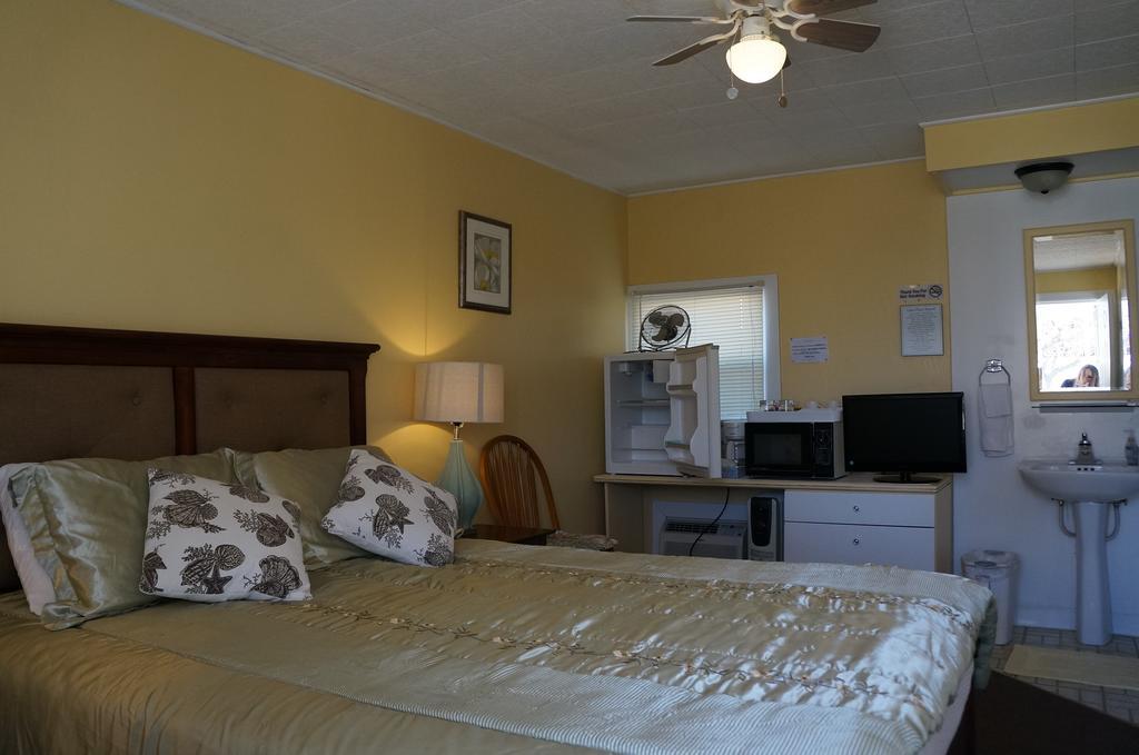 Lake Place Resort Glenhaven Room photo