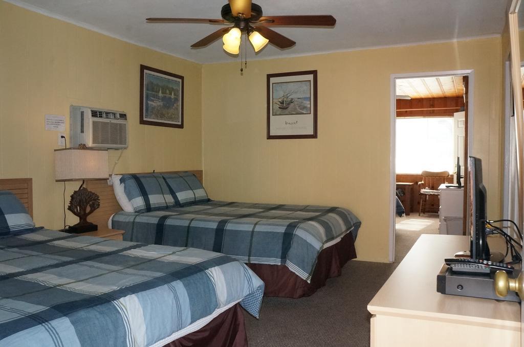 Lake Place Resort Glenhaven Room photo
